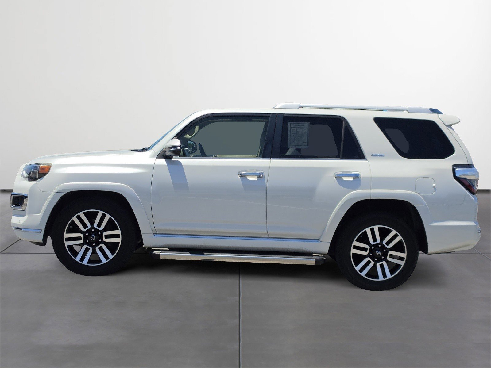 Used 2015 Toyota 4Runner Limited RWD image 3