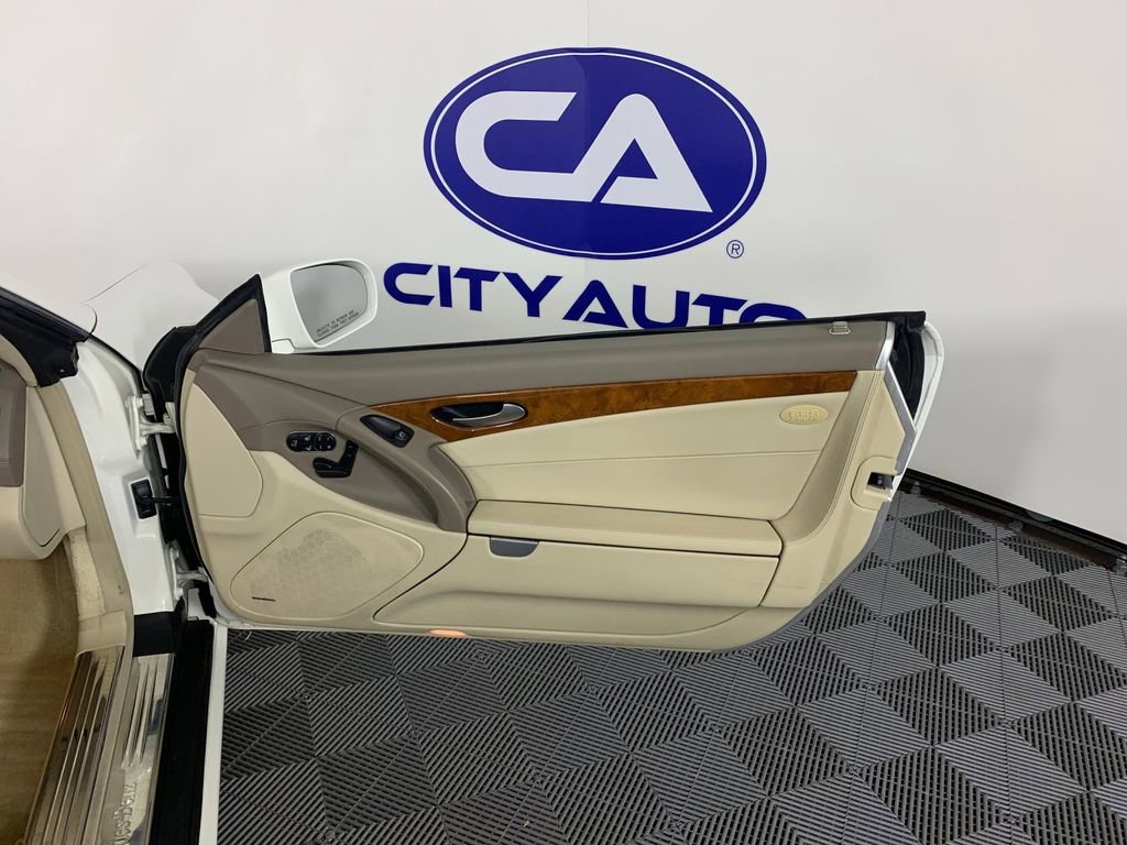 Used 2009 Mercedes-Benz SL 550 image 30