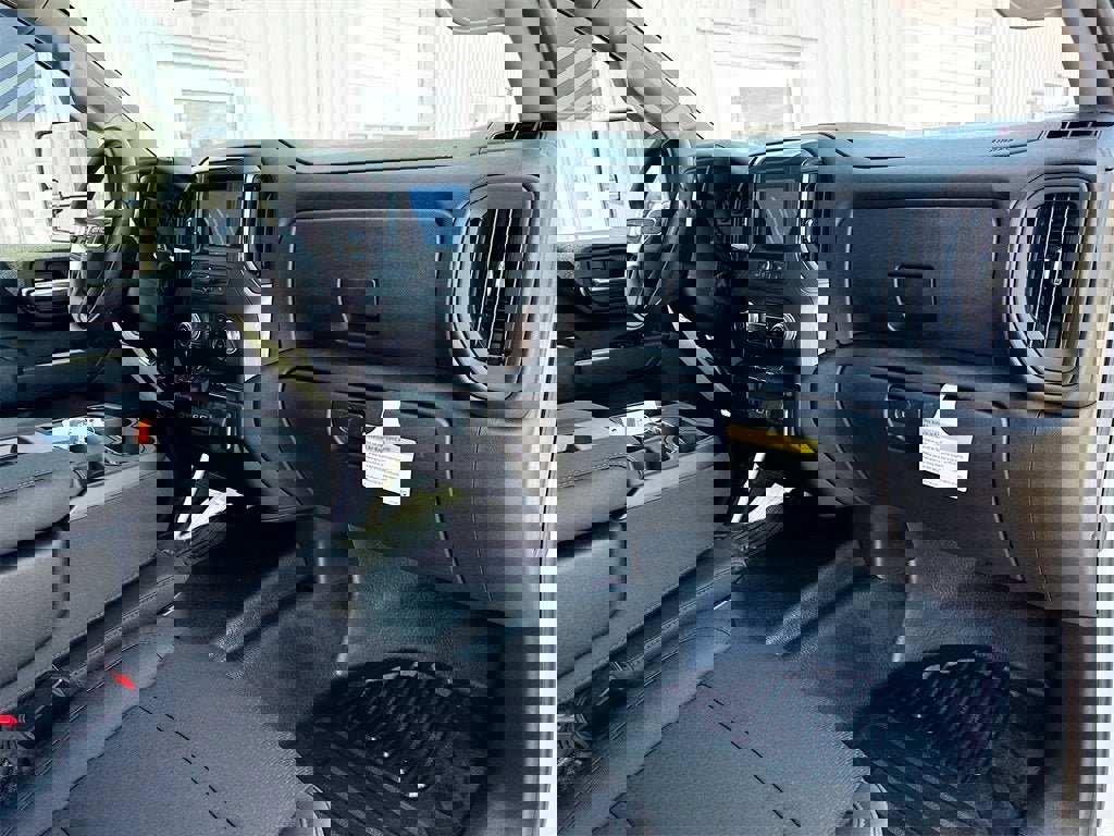 New 2026 GMC Sierra 3500 Pro w/ Convenience Package image 18