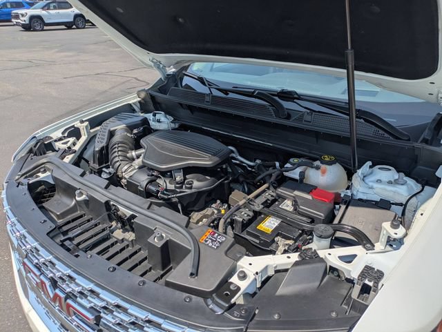 Used 2022 GMC Acadia Denali w/ Denali Ultimate Package AWD/4WD image 39