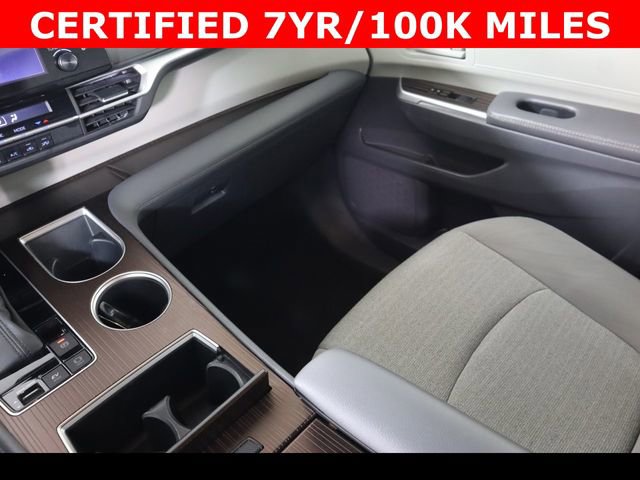 Used 2024 Toyota Sienna LE image 15