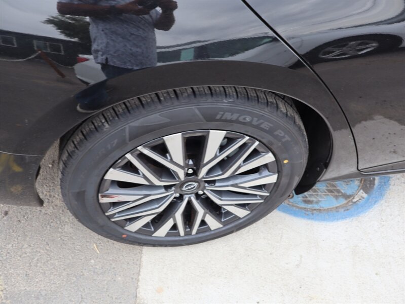 Used 2023 Nissan Altima 2.5 SV FWD image 25