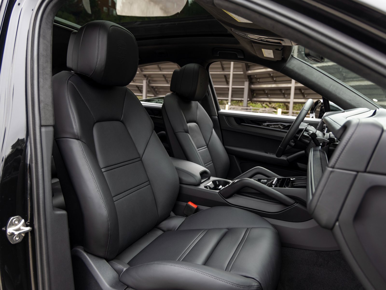 New 2025 Porsche Cayenne GTS image 59