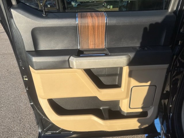 Used 2017 Ford F150 Lariat image 15