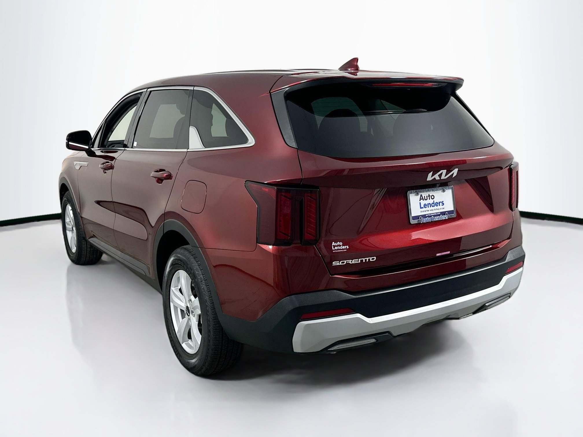 Used 2025 Kia Sorento LX image 7