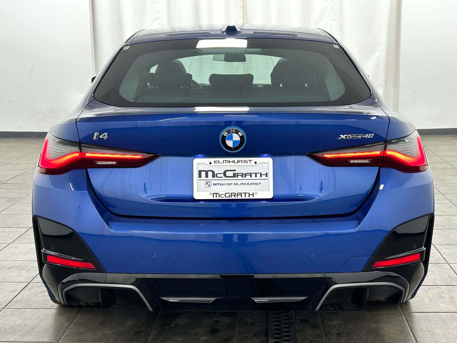 Used 2025 BMW i4 xDrive40i image 4