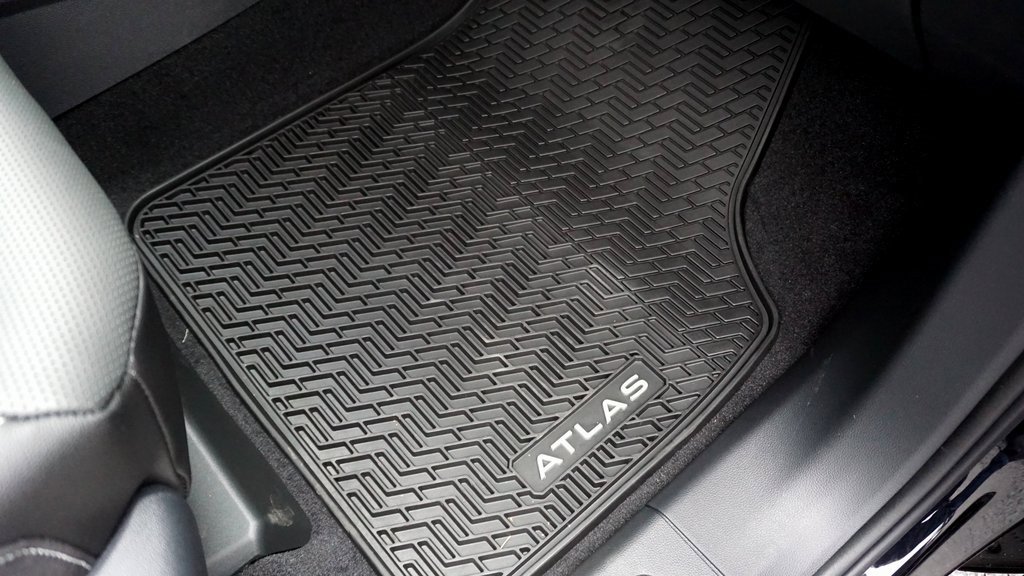 New 2026 Volkswagen Atlas SEL Premium R-Line image 13
