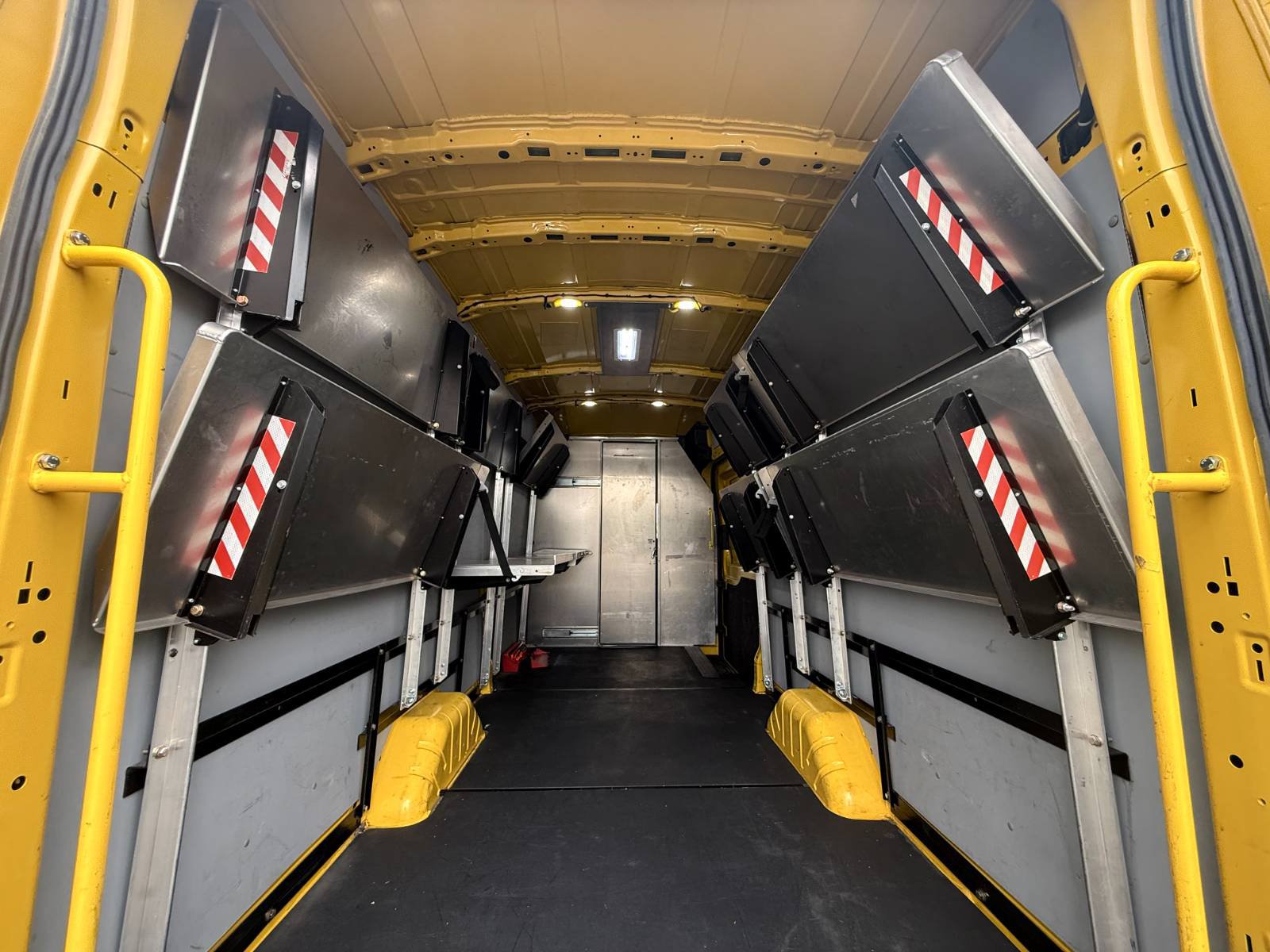 Used 2022 Ford Transit 250 148 High Roof Extended w/ Parcel Delivery Package RWD image 14