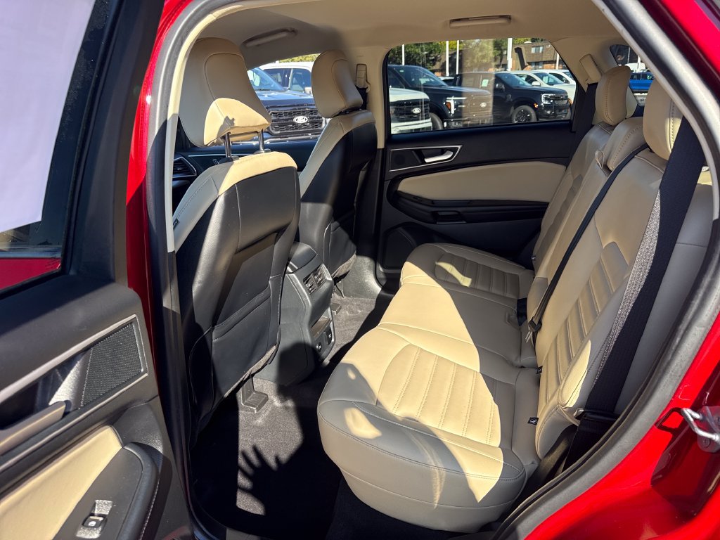 Used 2024 Ford Edge SEL w/ Convenience Package AWD/4WD image 17