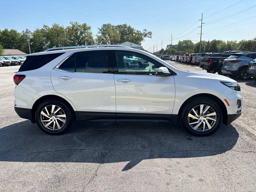 Used 2024 Chevrolet Equinox Premier FWD image 4