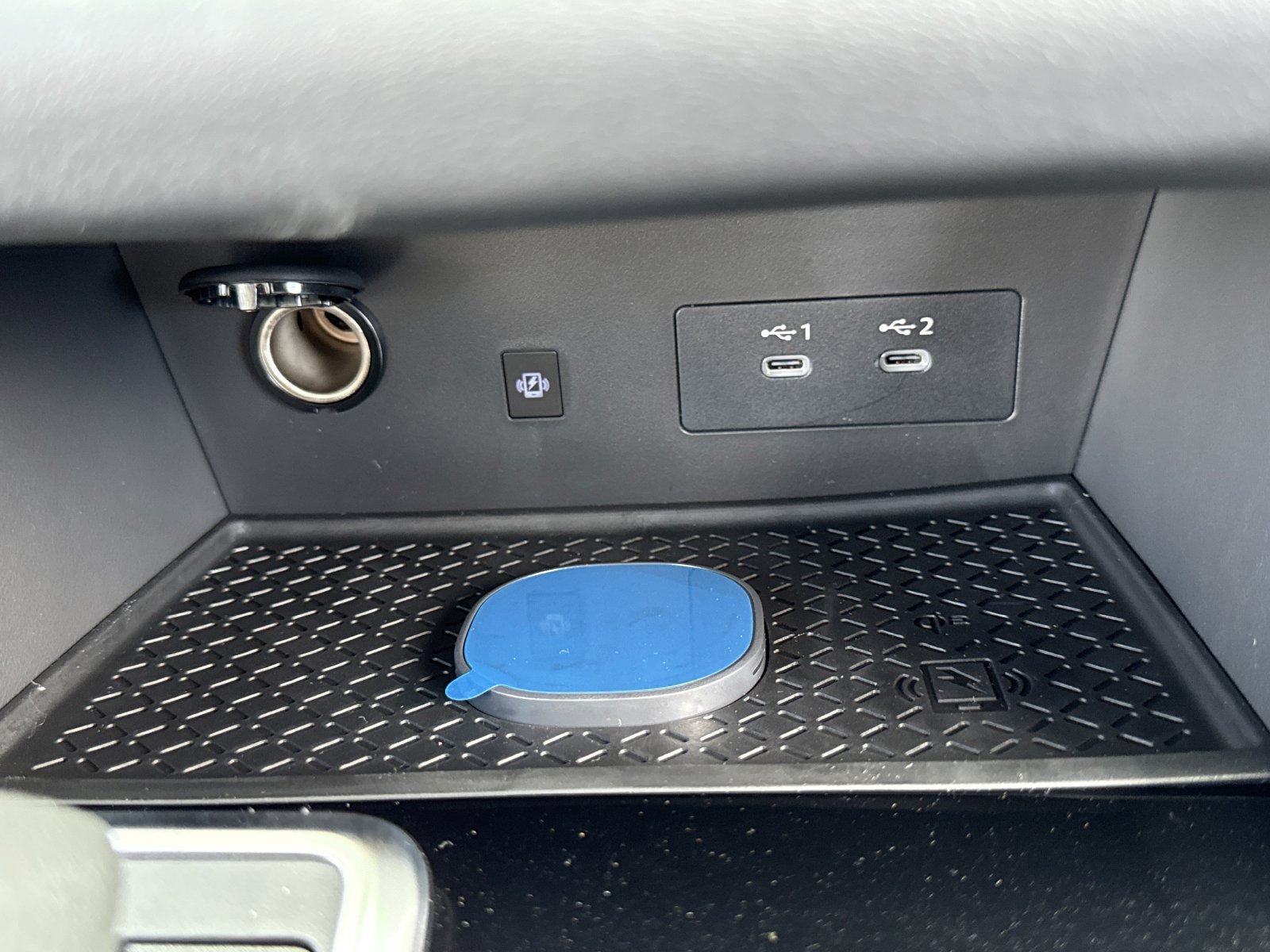 New 2026 Nissan Pathfinder SV w/ SV Premium Package FWD image 8