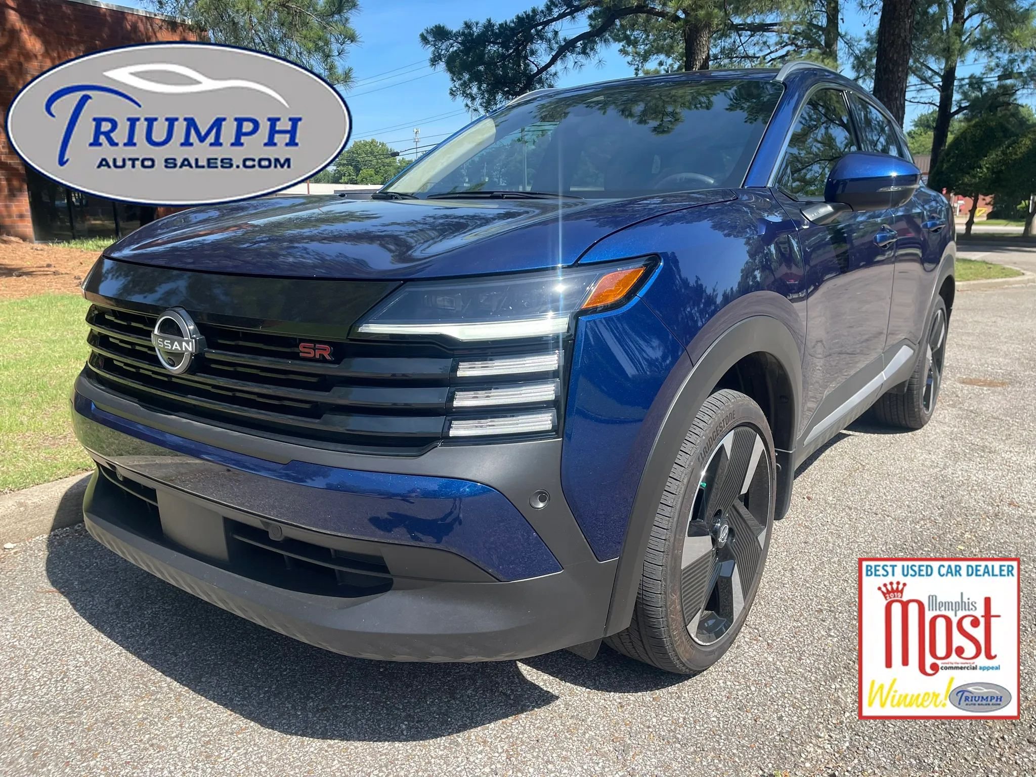Used 2025 Nissan Kicks SR FWD image 1