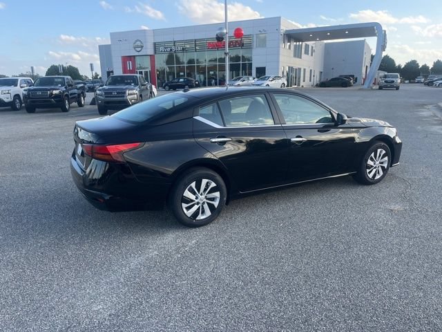 New 2025 Nissan Altima 2.5 S FWD image 13