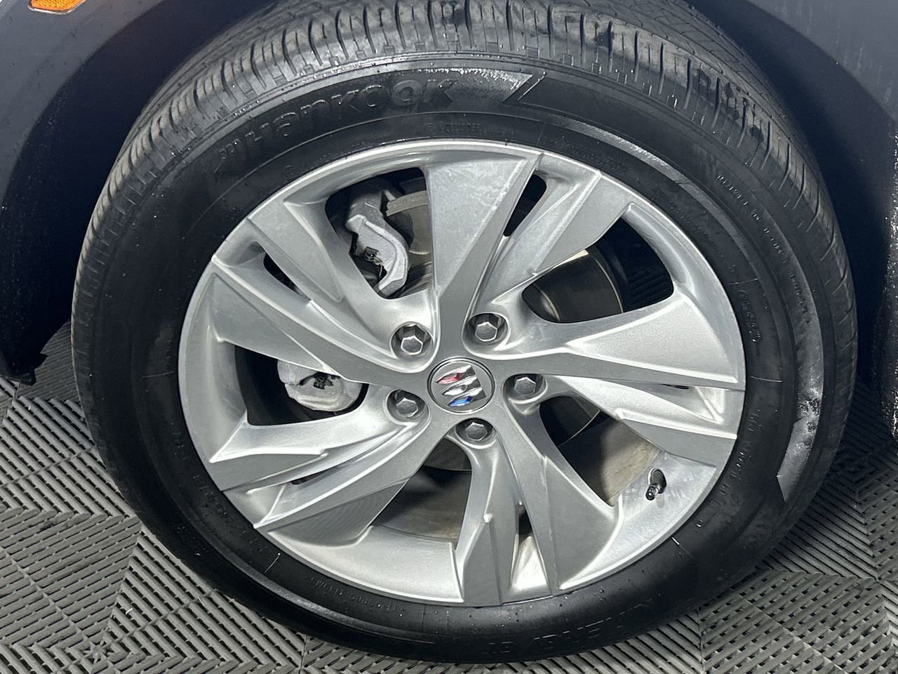 Used 2025 Buick Encore GX Preferred FWD image 9