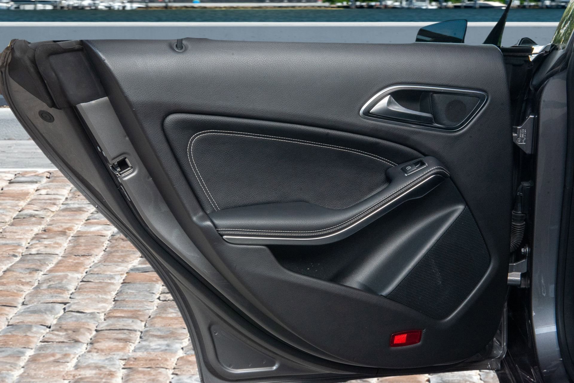 Used 2018 Mercedes-Benz CLA 250 4MATIC image 15