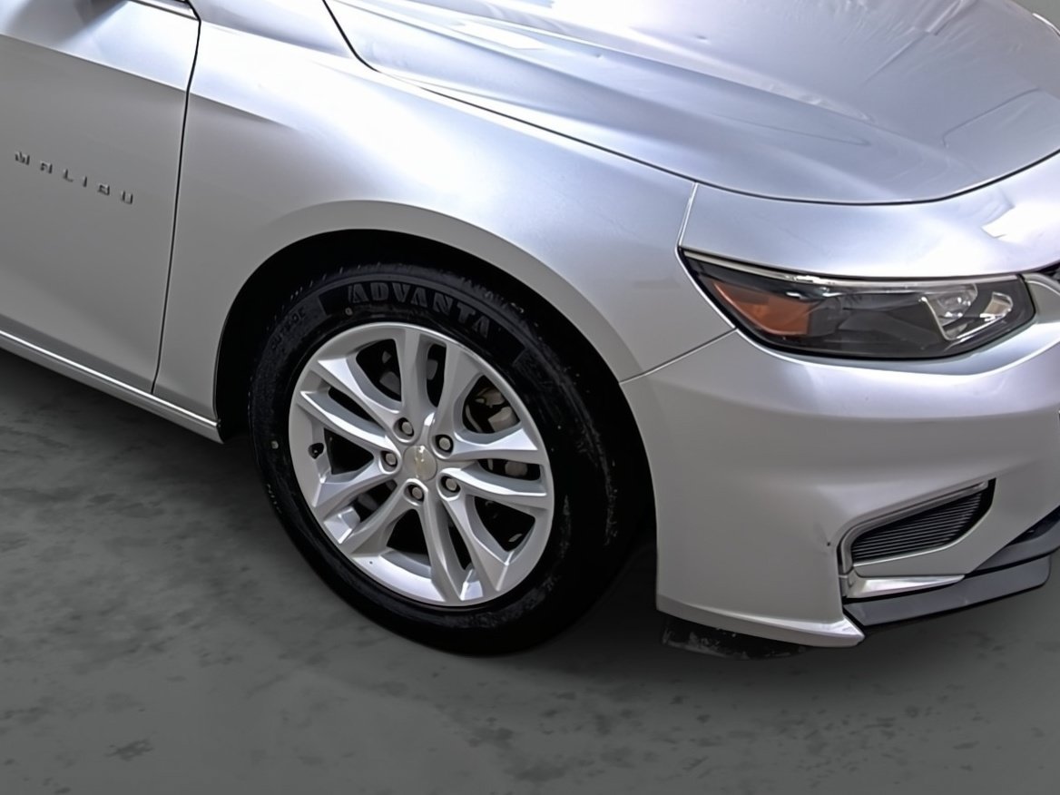 Used 2017 Chevrolet Malibu LT FWD image 14