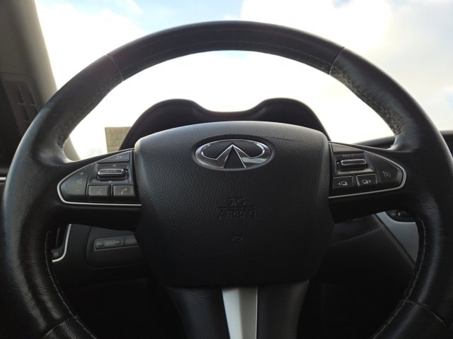 Used 2015 INFINITI Q50 Premium w/ Navigation Package image 15