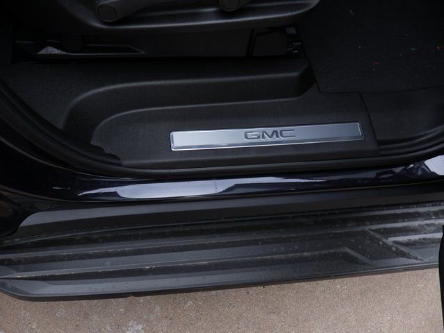 New 2026 GMC Yukon XL Elevation AWD/4WD image 15