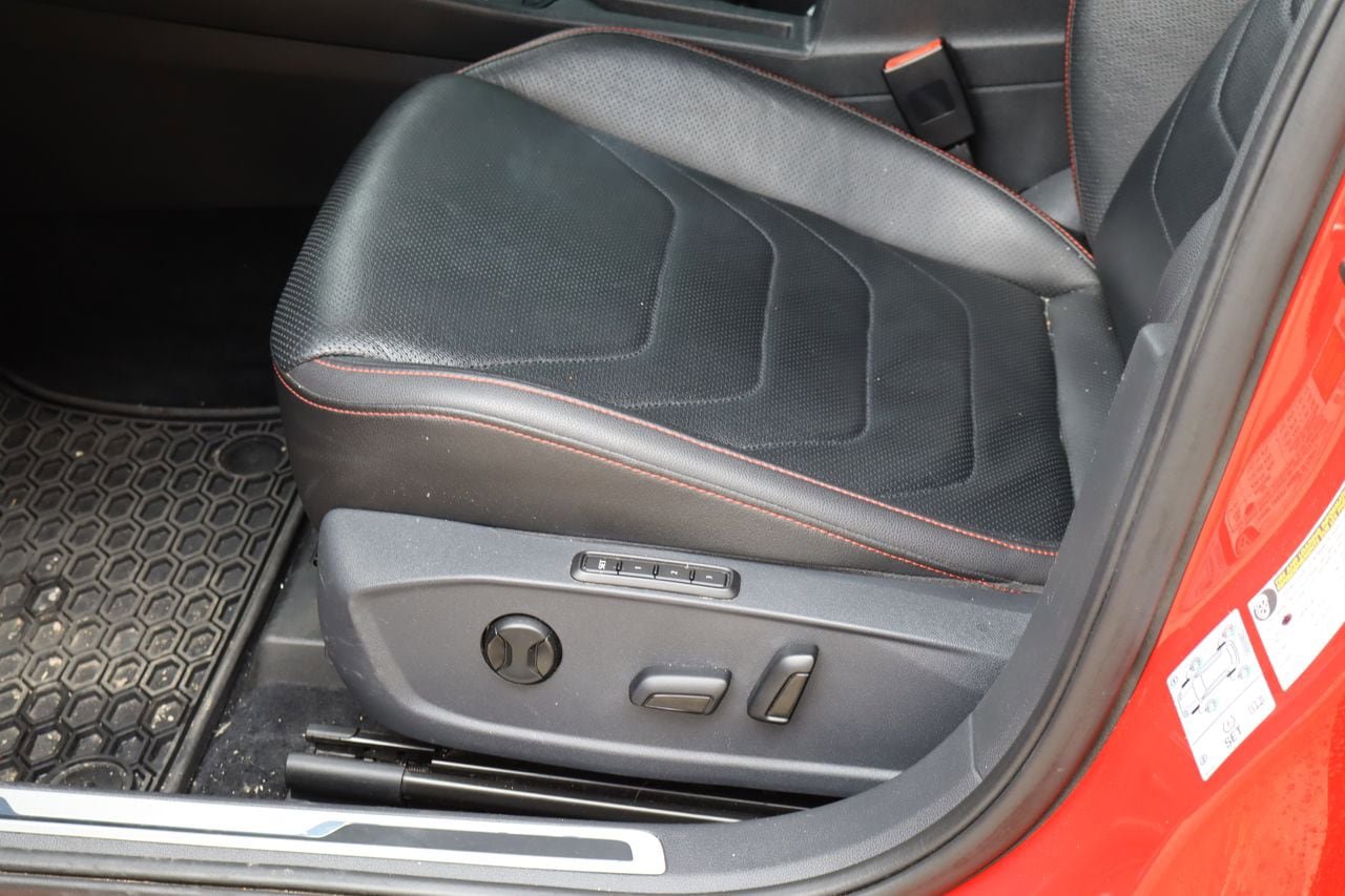 Used 2021 Volkswagen Jetta GLI Autobahn FWD image 14