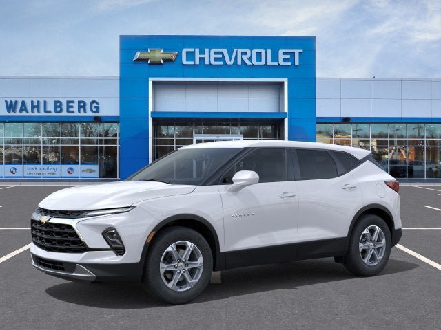 New 2026 Chevrolet Blazer LT FWD image 2