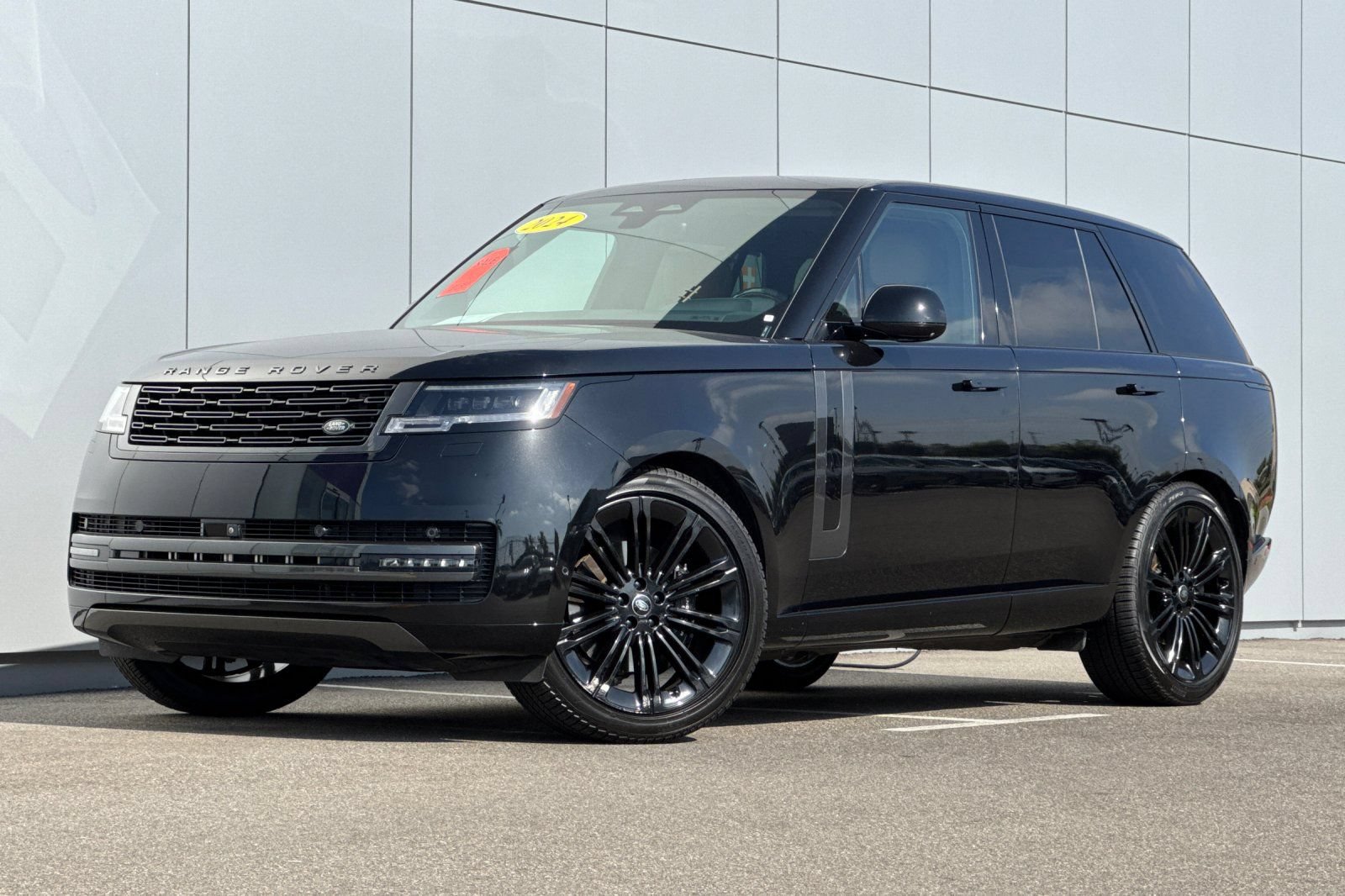 Used 2024 Land Rover Range Rover SE