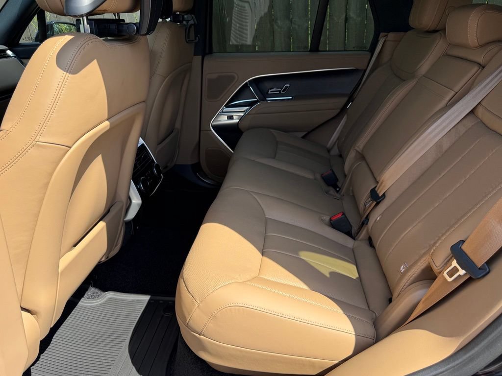 New 2026 Land Rover Range Rover SE AWD/4WD image 33