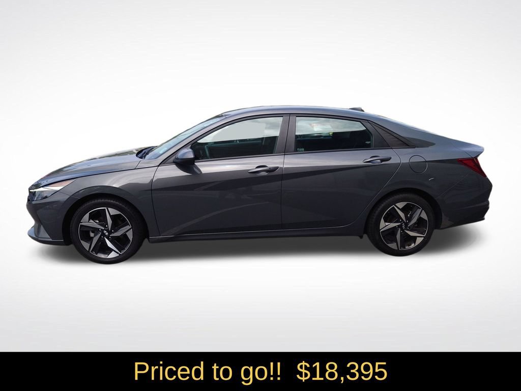 Certified 2023 Hyundai Elantra SEL w/ Convenience Package FWD image 3