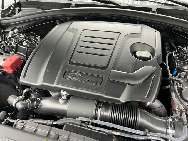 Used 2020 Land Rover Range Rover Velar R-Dynamic S image 39