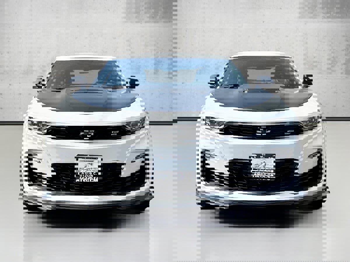 Used 2023 Chevrolet Camaro SS image 2