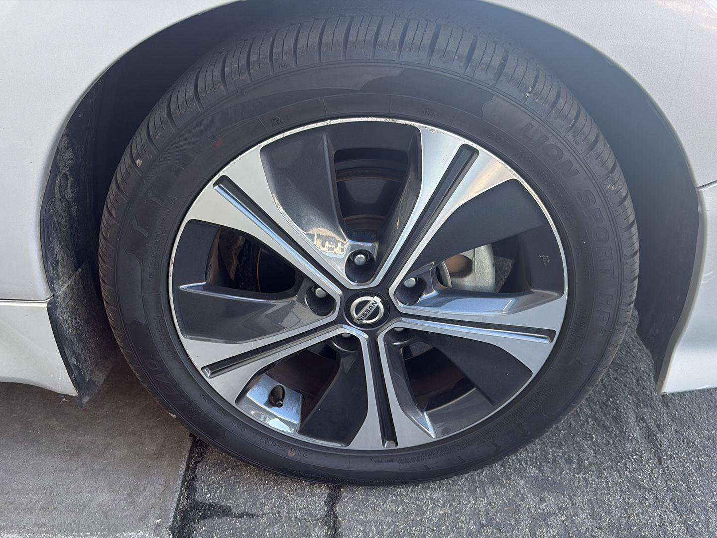 Used 2022 Nissan Leaf SV w/ SV Technology Package image 24