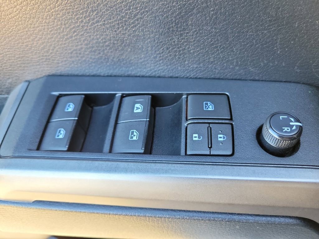 Used 2019 Toyota Tacoma SR5 image 22