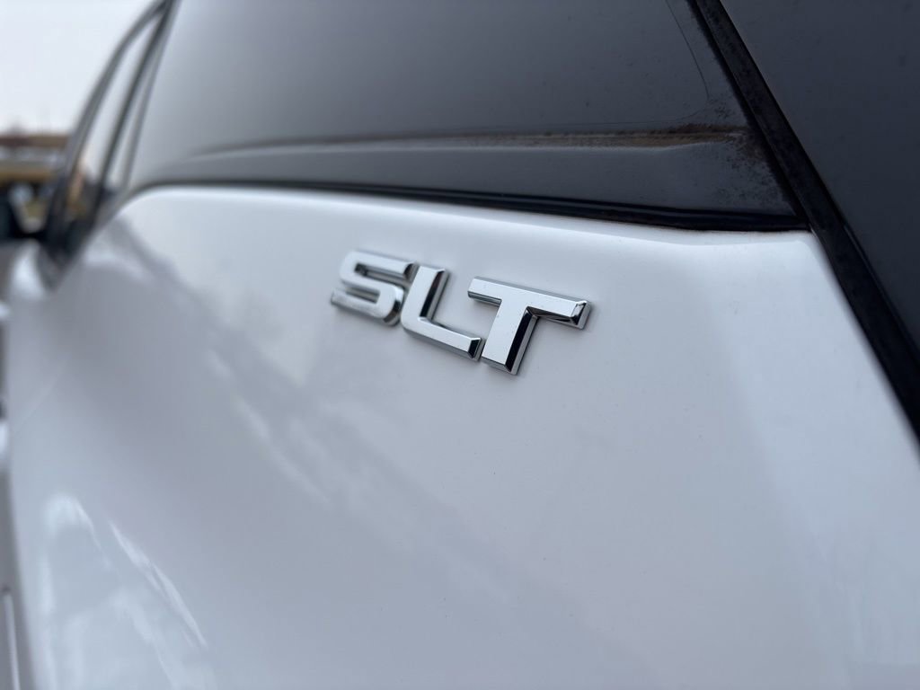 Used 2020 GMC Terrain SLT image 4