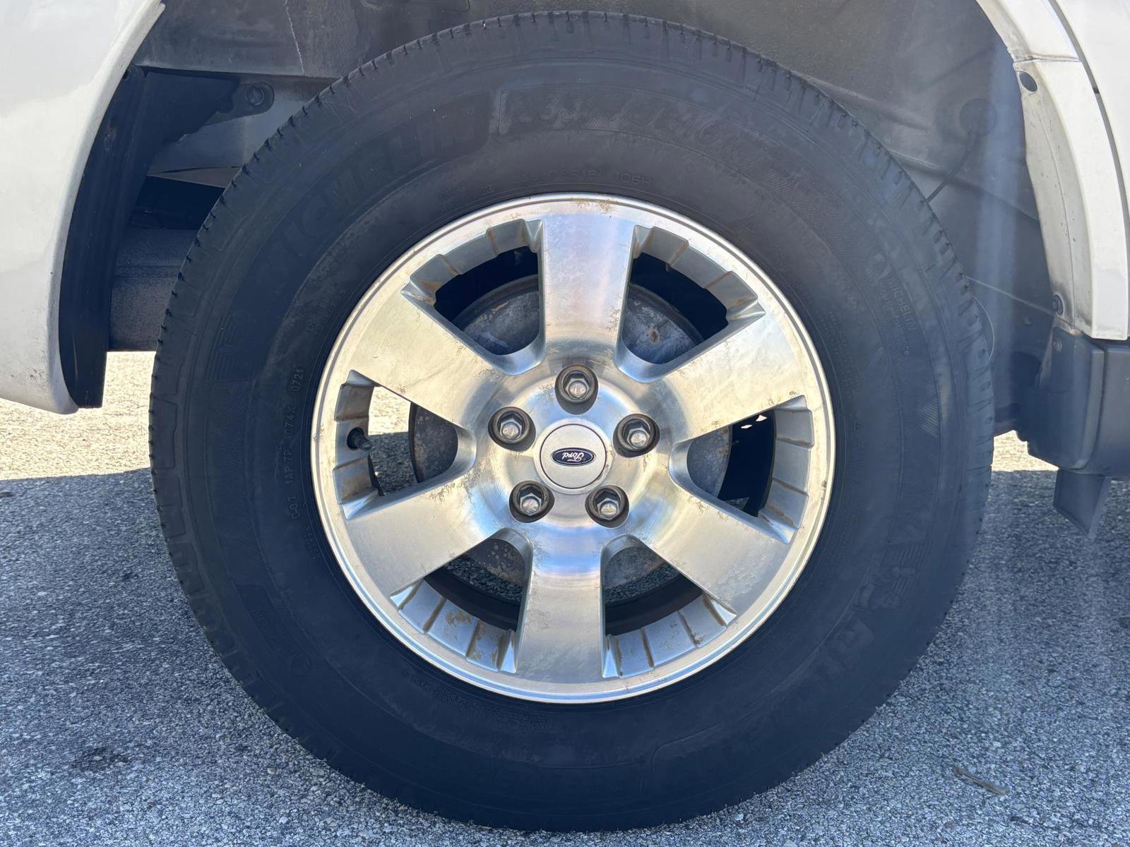 Used 2011 Ford Escape Limited w/ 301A Rapid Spec Order Code image 32