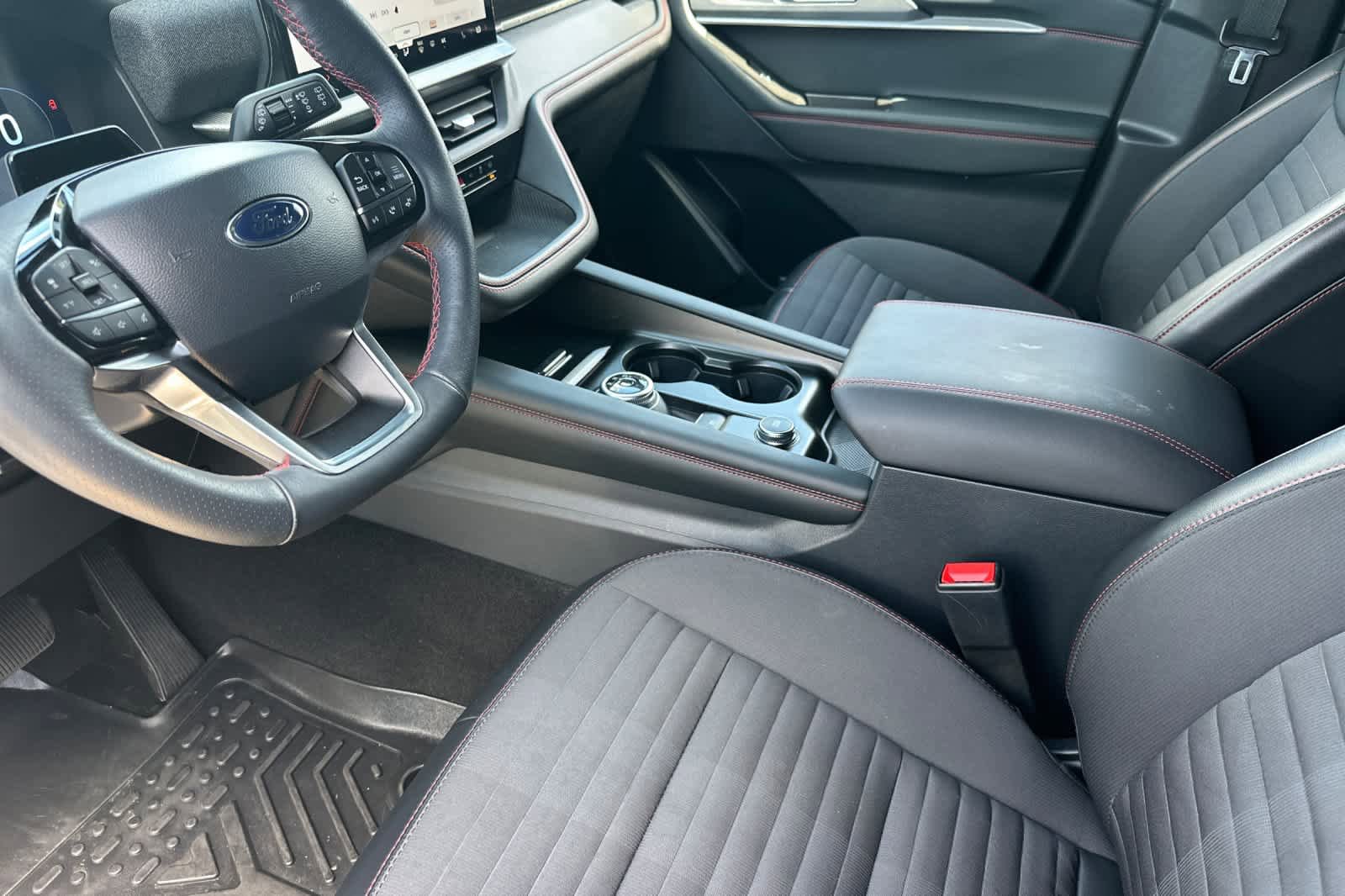 Certified 2025 Ford Explorer ST-Line AWD/4WD image 11