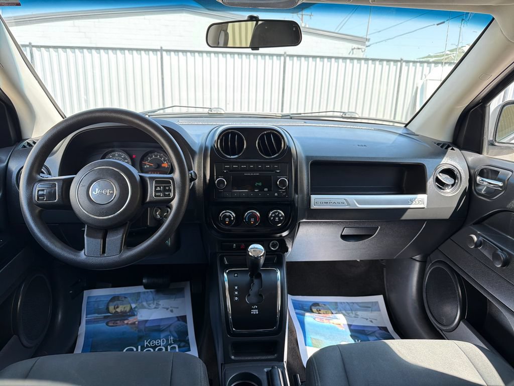 Used 2014 Jeep Compass Sport FWD image 17