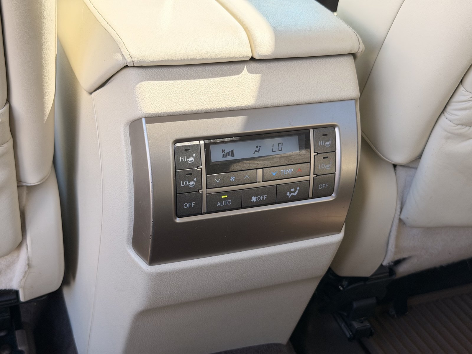 Used 2017 Lexus GX 460 Premium AWD/4WD image 37