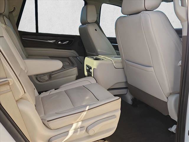 Used 2021 GMC Yukon Denali w/ Denali Premium Package image 23