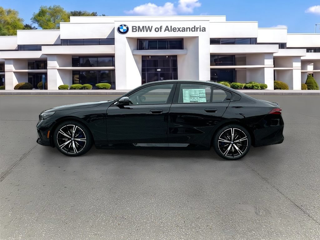 Used 2027 BMW 550e xDrive w/ Executive Package AWD/4WD image 4