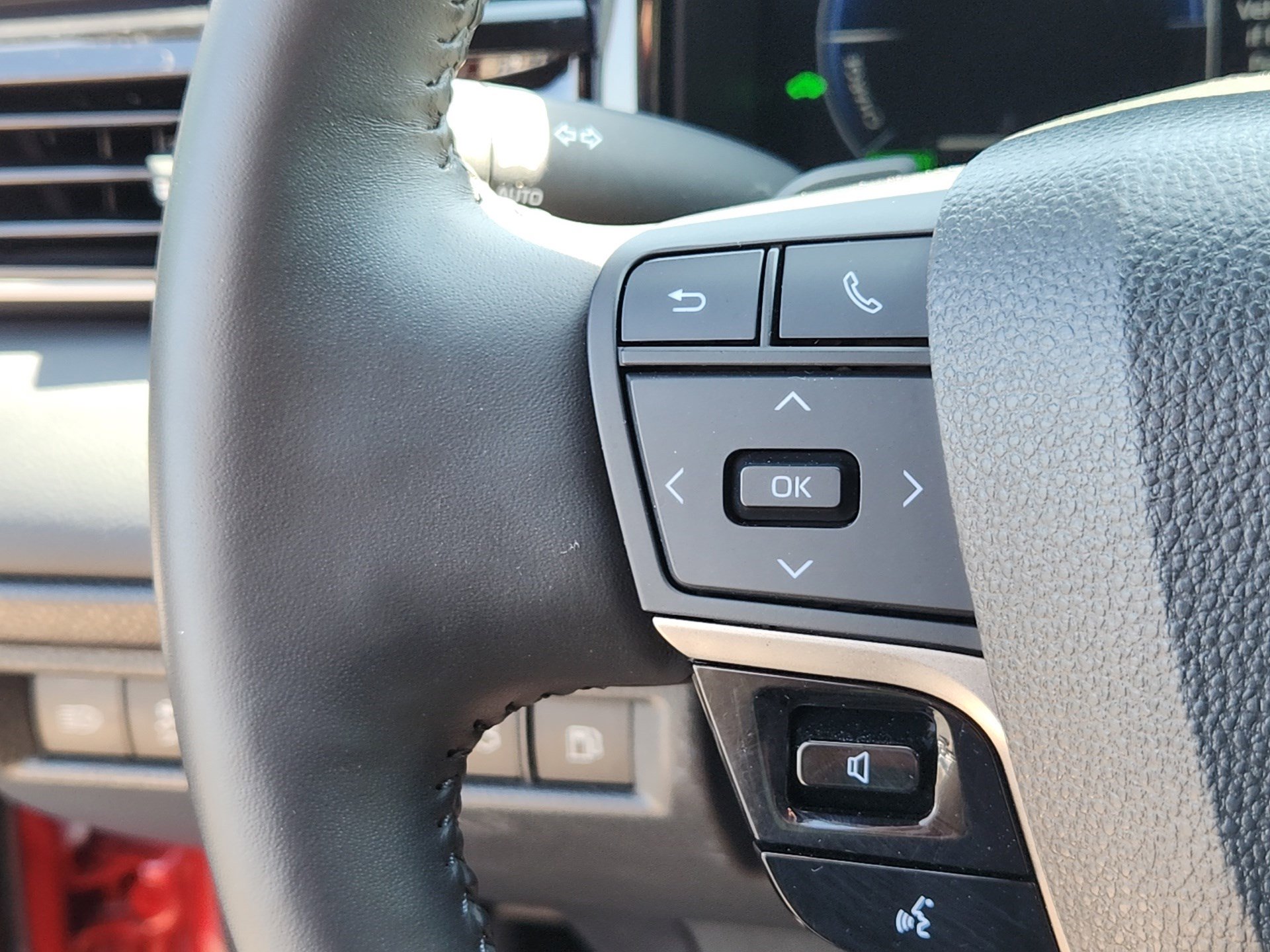 Used 2025 Toyota Camry XSE image 19