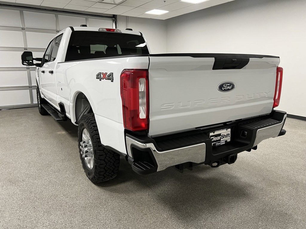 Used 2023 Ford F350 XLT w/ FX4 Off-Road Package image 10