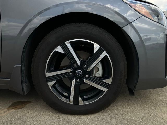 Used 2024 Nissan Sentra SV FWD image 10