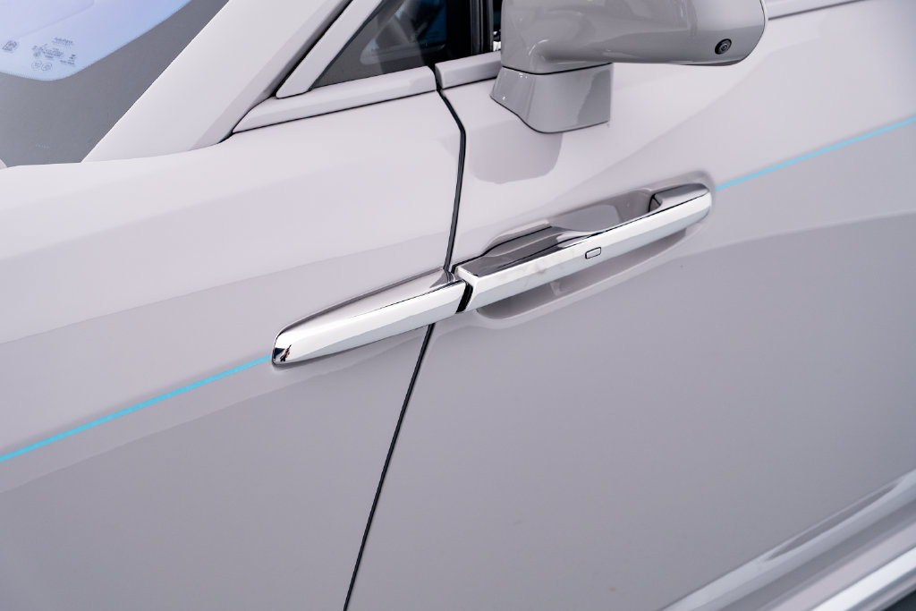Used 2024 Rolls-Royce Spectre w/ Spectre Launch Package AWD/4WD image 10