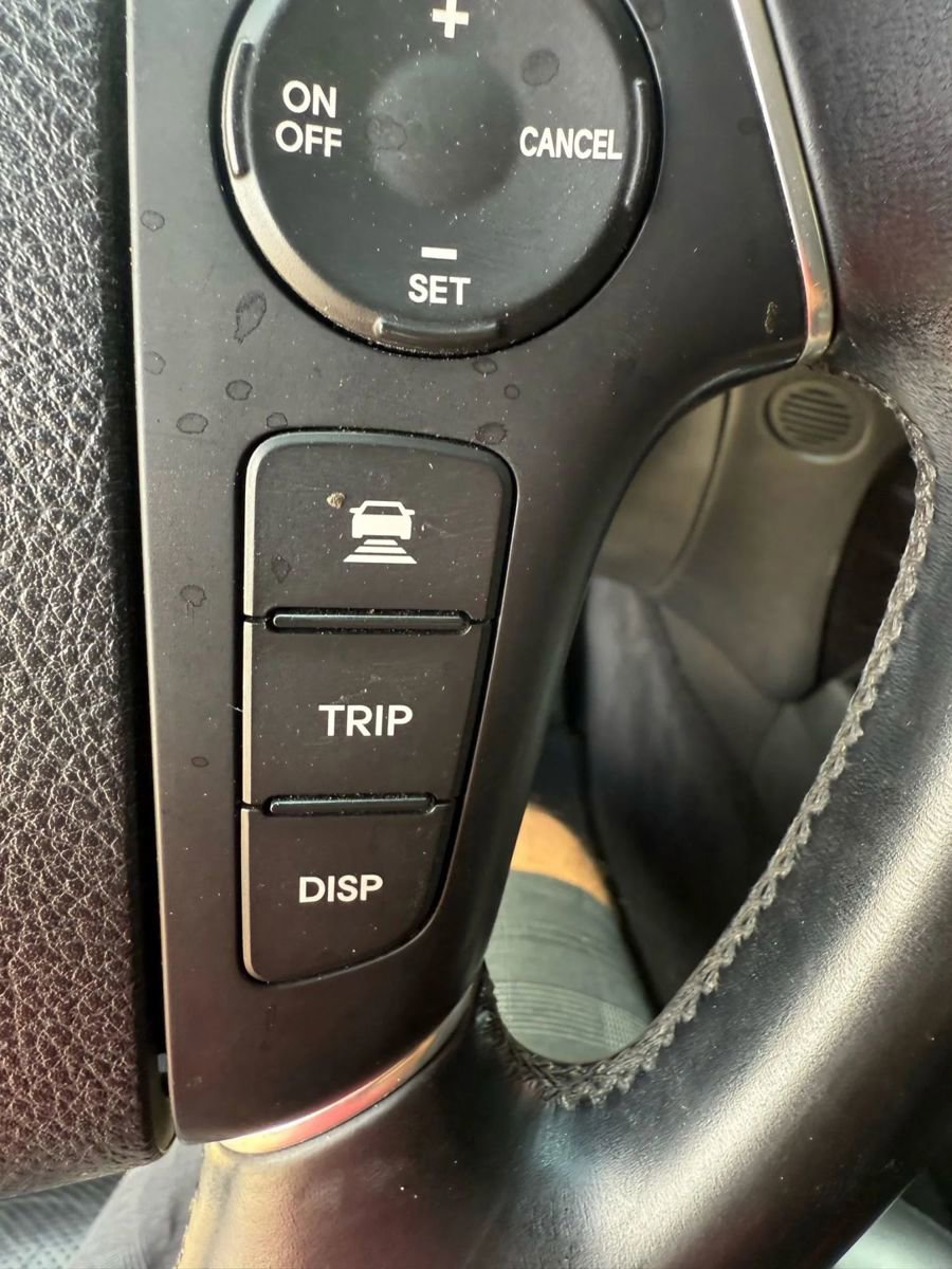 Used 2012 Hyundai Genesis 3.8 w/ Premium Pkg image 14