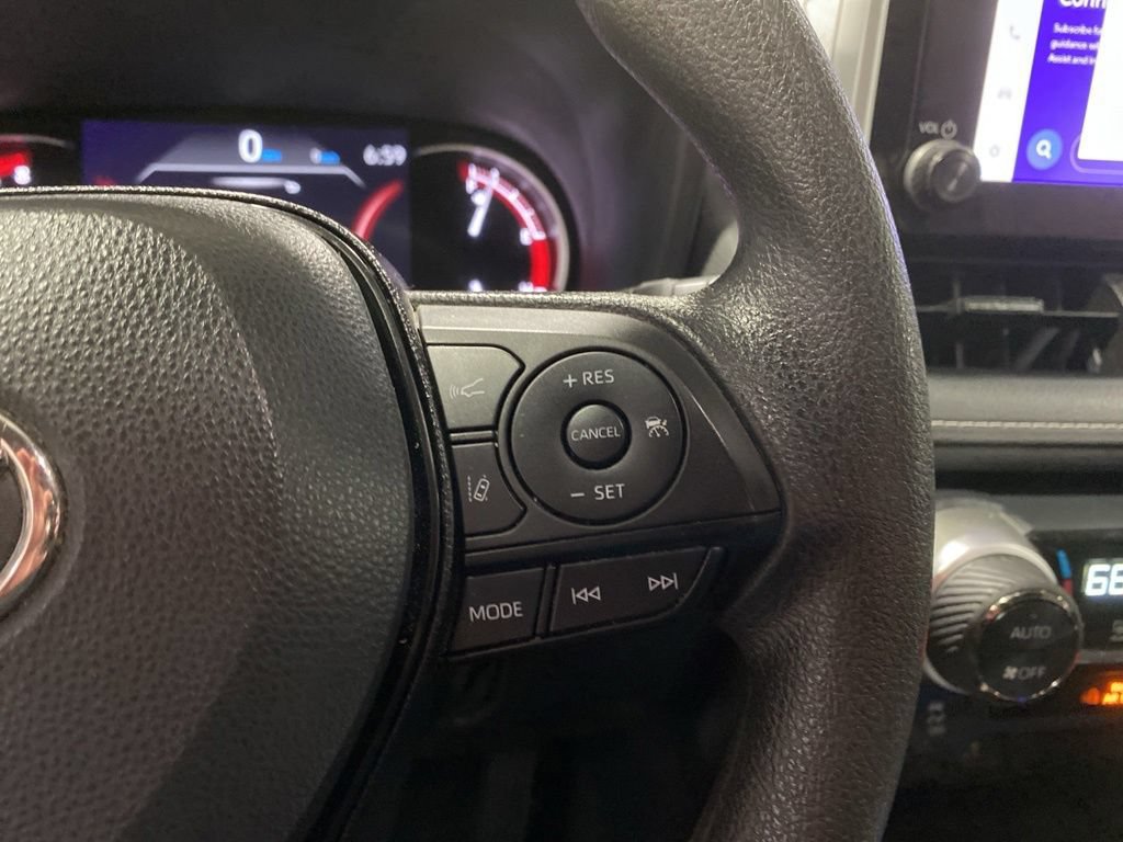 Used 2023 Toyota RAV4 XLE AWD/4WD image 22