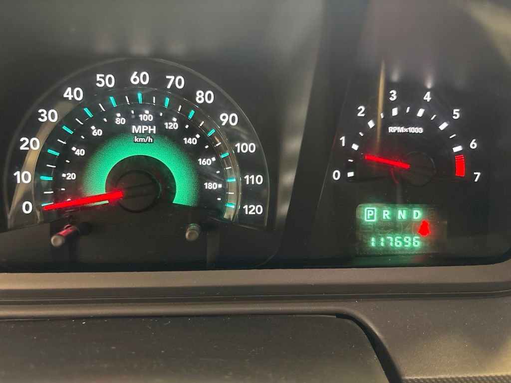 Used 2010 Dodge Journey SXT w/ Convenience Group I FWD image 3
