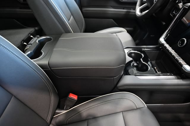 New 2026 GMC Yukon XL Elevation w/ Elevation Premium Package AWD/4WD image 21