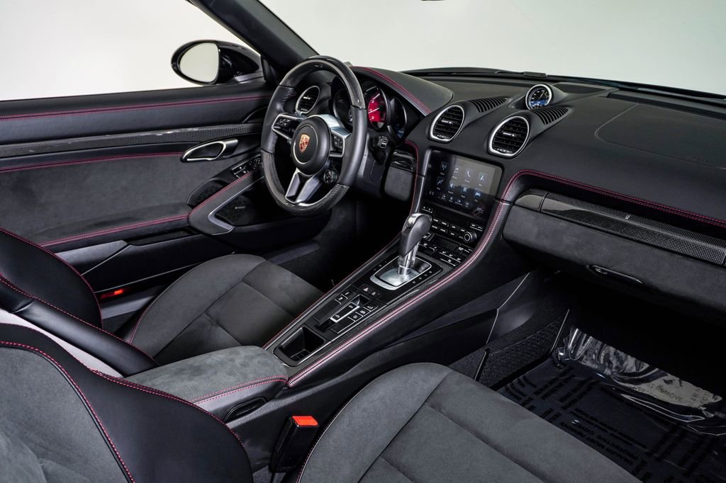 Certified 2025 Porsche 718 Boxster GTS RWD image 16