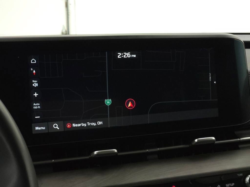 Used 2024 Kia Carnival SX image 3