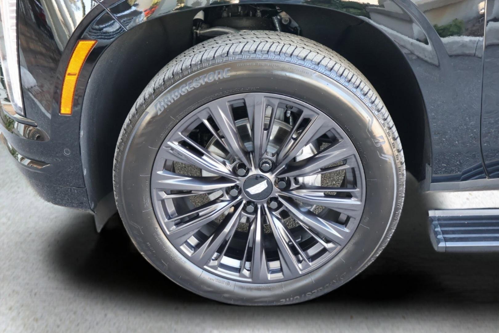 Used 2025 Cadillac Escalade Sport Platinum w/ LPO, ONYX Package image 9