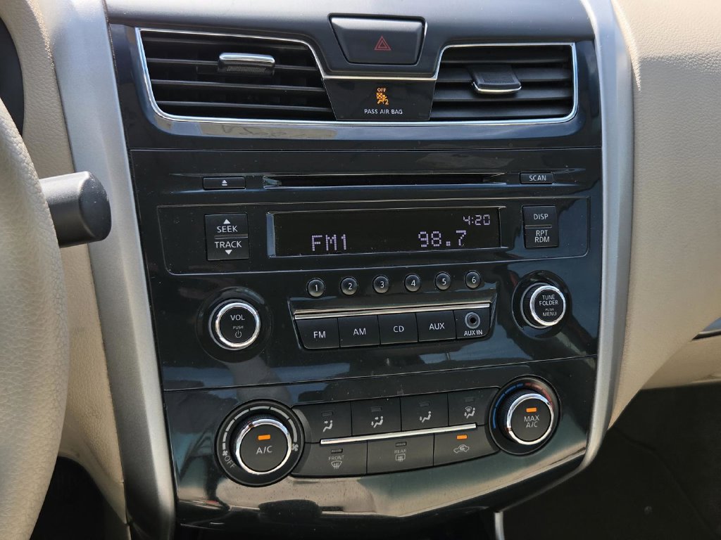 Used 2014 Nissan Altima 2.5 S FWD image 20